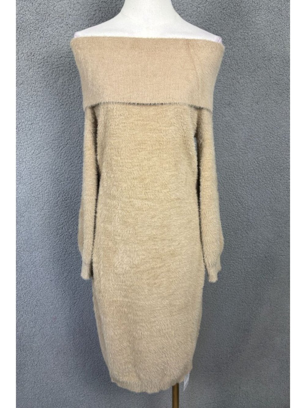 V For City Women's Beige Off-Shoulder Sweater Dress Fuzzy Puff Sleeve Large NWTs